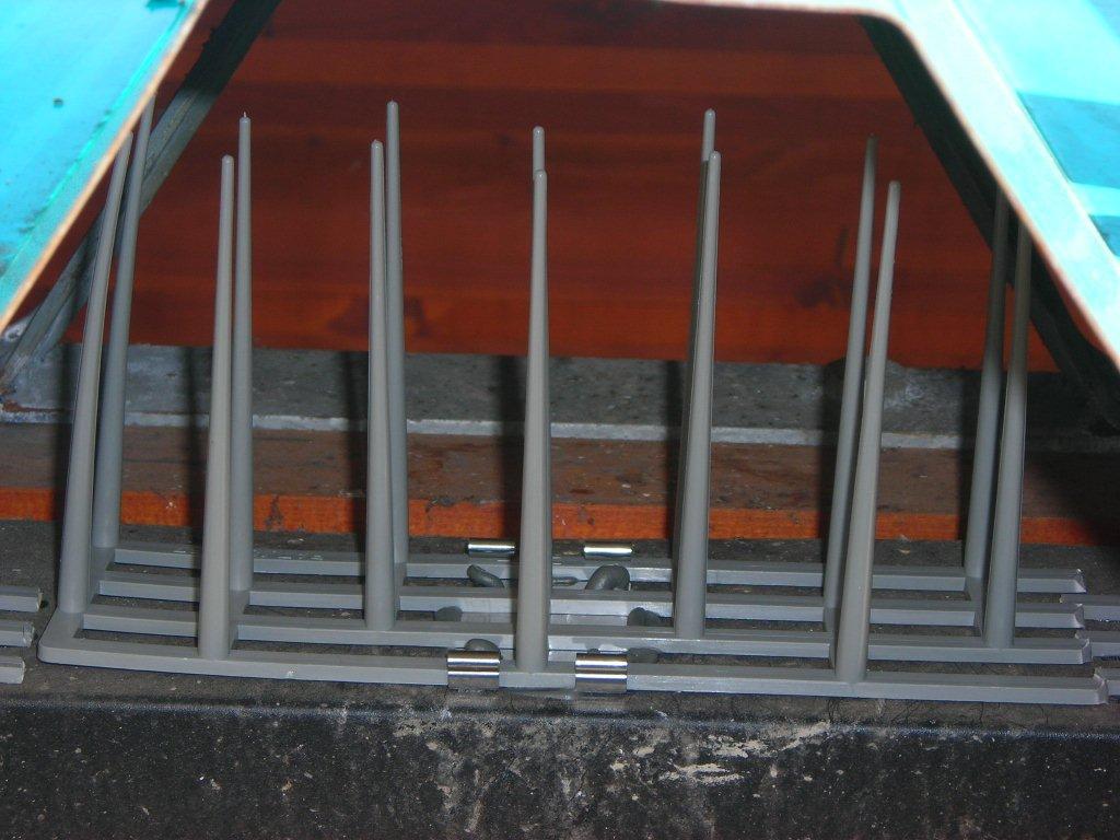 剣山型ハト忌避具